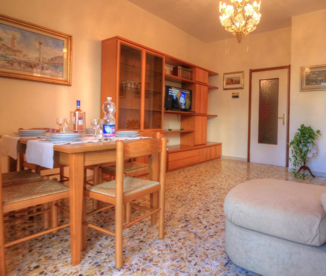 La Forgia Apartment Peschiera del Garda Luaran gambar