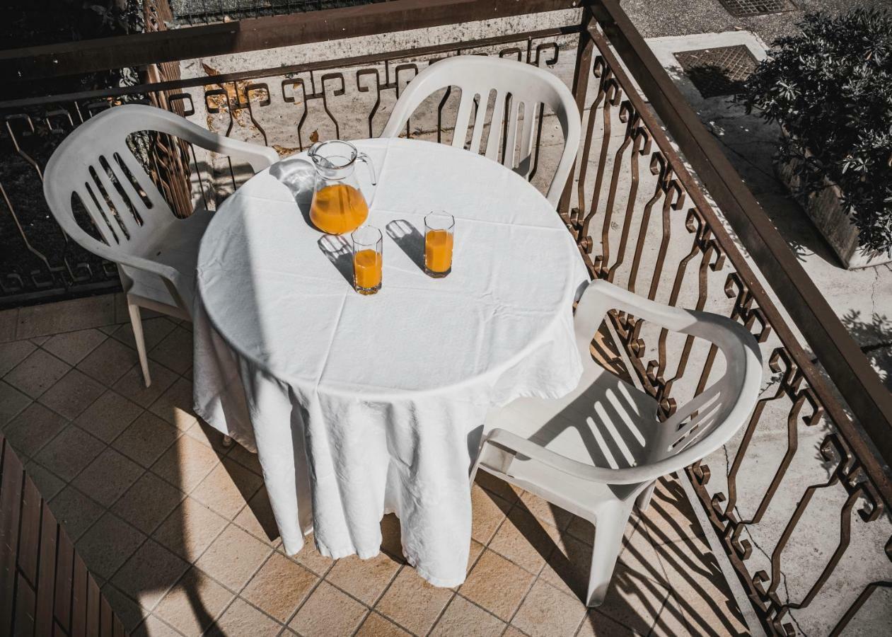 La Forgia Apartment Peschiera del Garda Luaran gambar
